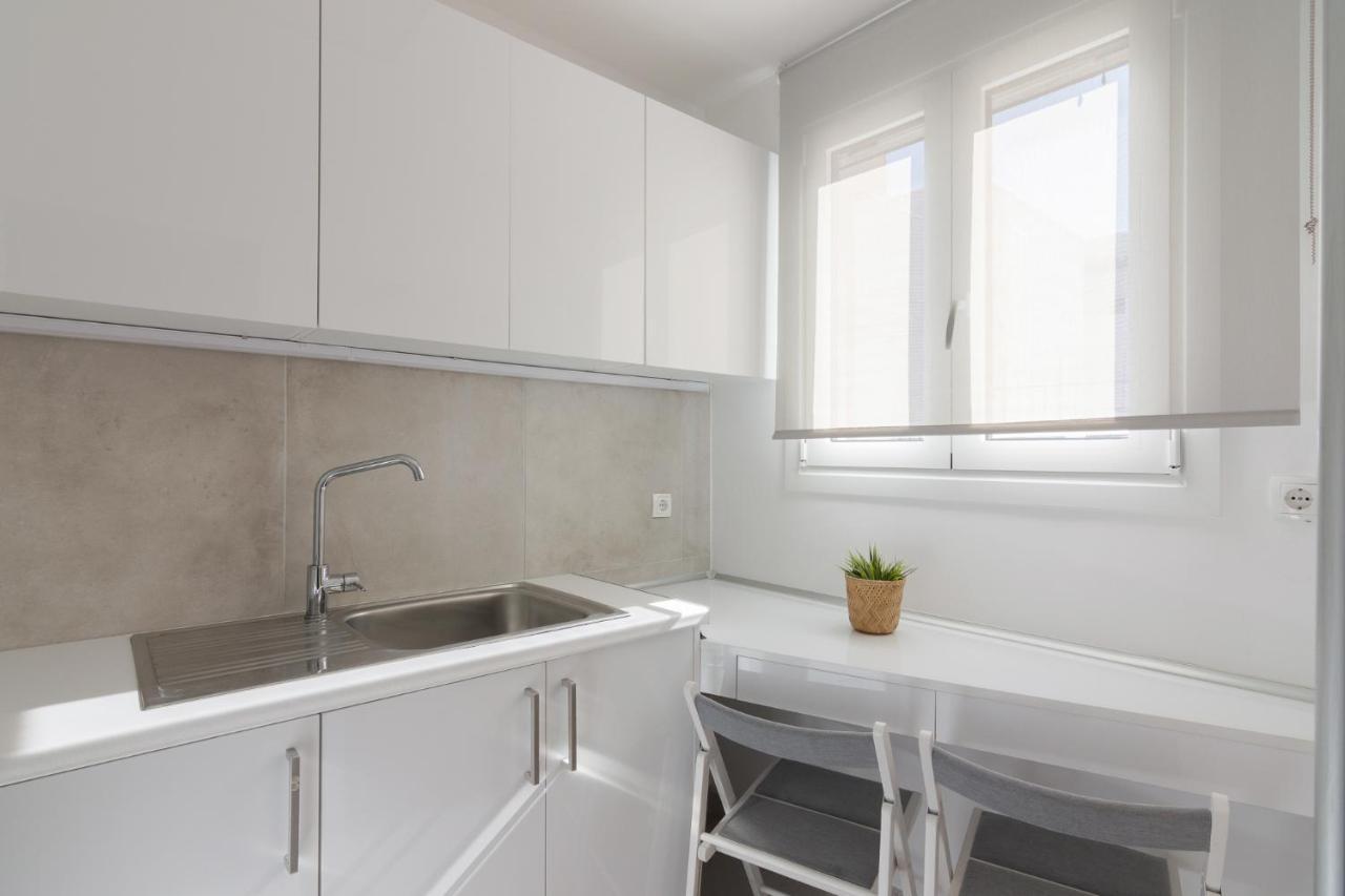 Central & Cozy 1 Bedroom Apartment Athena Bagian luar foto
